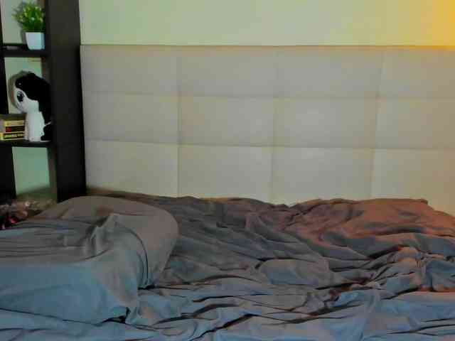 SilasCoraline webcam
