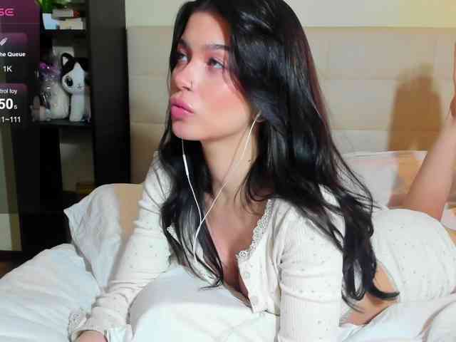 SilasCoraline webcam