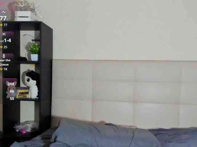 SilasCoraline webcam