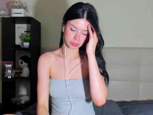 SilasCoraline webcam