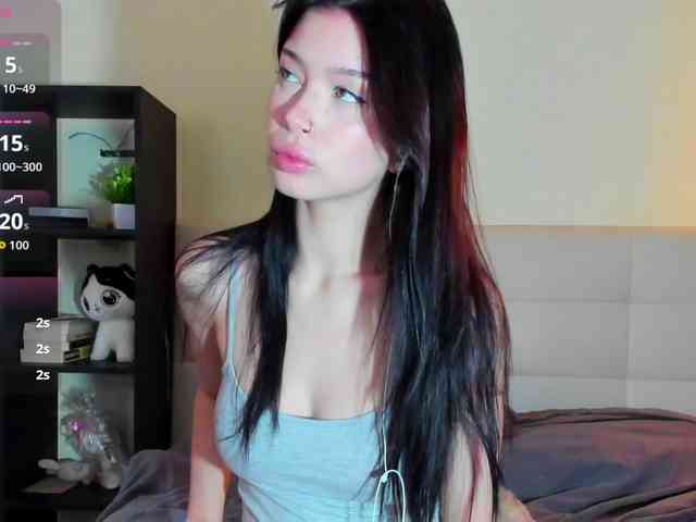 SilasCoraline webcam