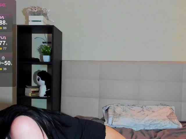 SilasCoraline webcam