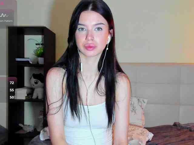 SilasCoraline webcam