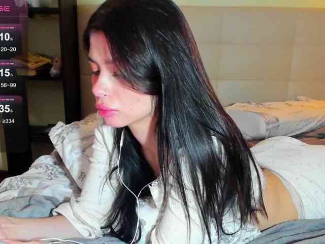 SilasCoraline webcam