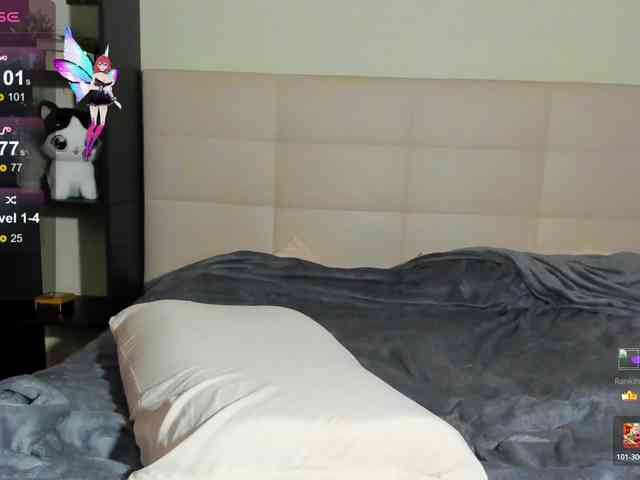 SilasCoraline webcam