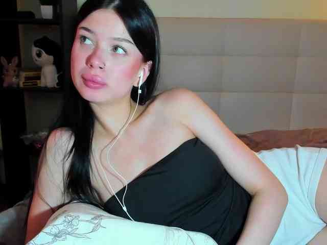 SilasCoraline webcam