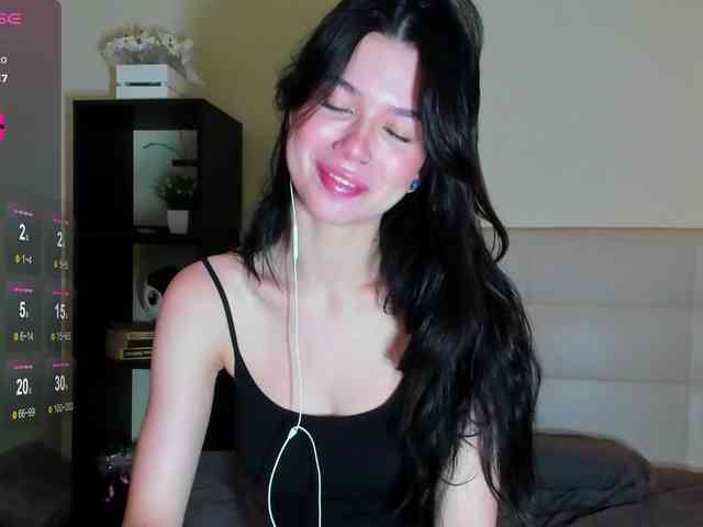 SilasCoraline webcam