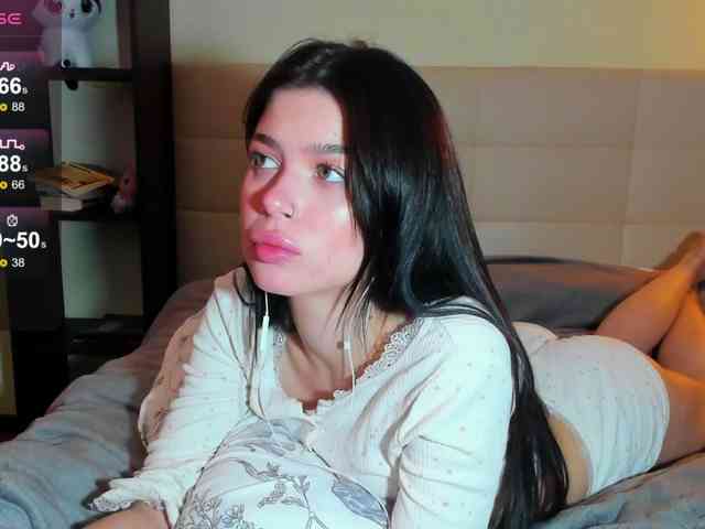 SilasCoraline webcam