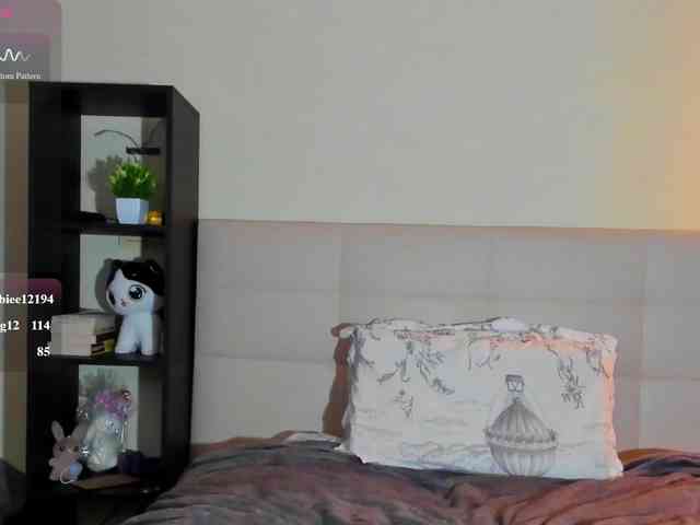 SilasCoraline webcam