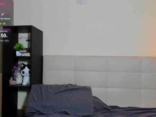 SilasCoraline webcam