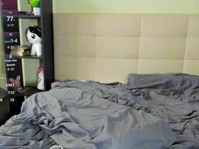 SilasCoraline webcam