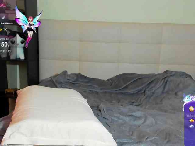 SilasCoraline webcam