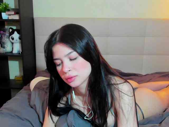 SilasCoraline webcam