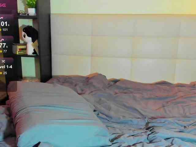 SilasCoraline webcam