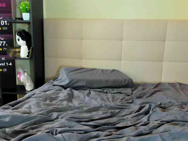 SilasCoraline webcam