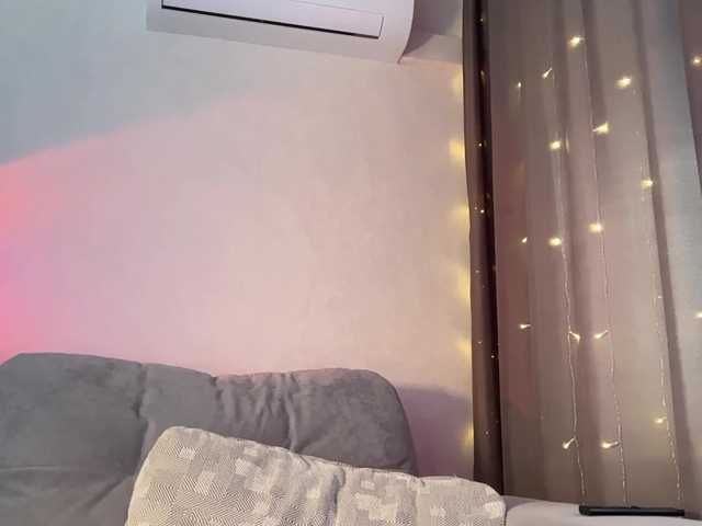 MillyMillya live cam on BongaCams