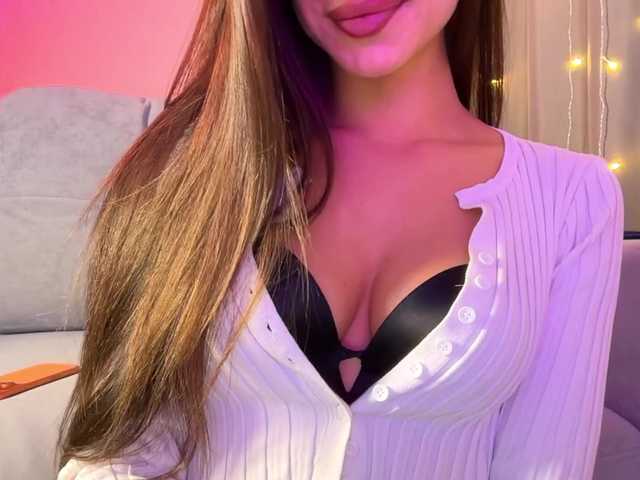 MillyMillya's BongaCams show and profile