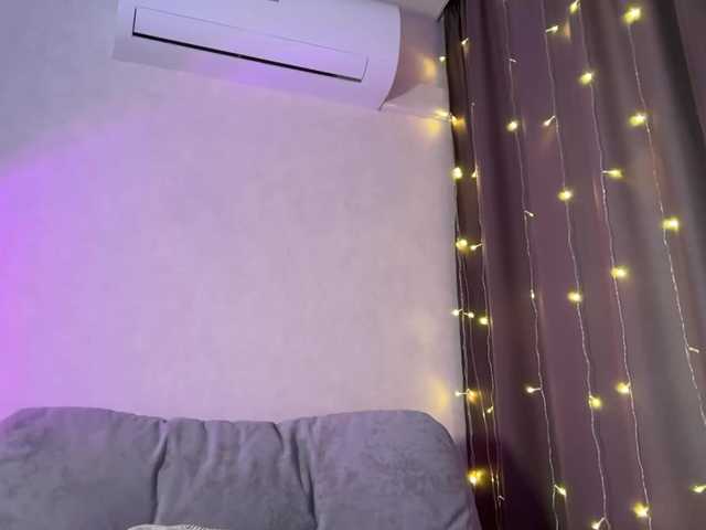 MillyMillya live cam on BongaCams