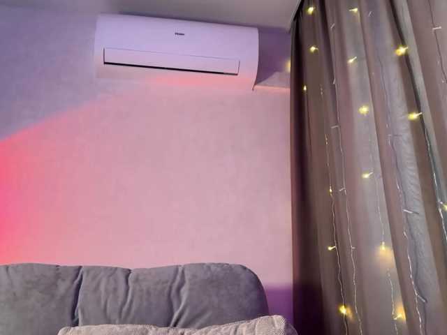 MillyMillya's BongaCams show and profile