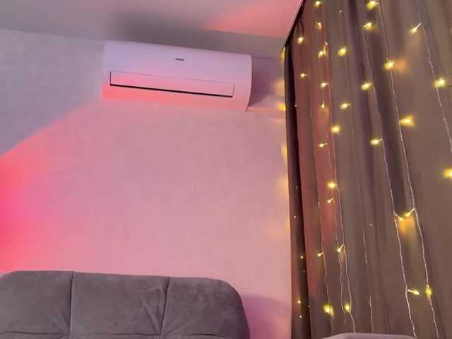 MillyMillya's BongaCams show and profile