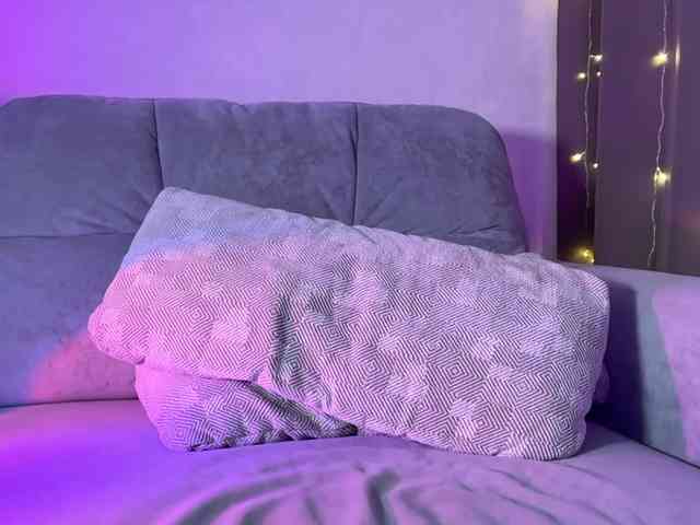 MillyMia webcam