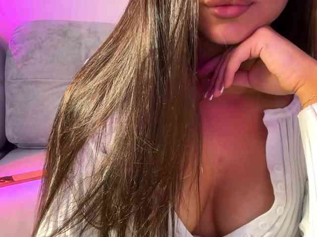 MillyMia webcam