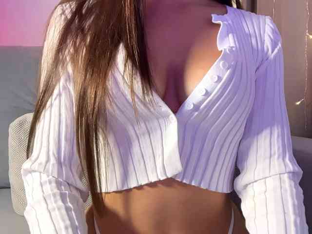MillyMia webcam