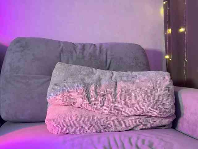 MillyMia webcam