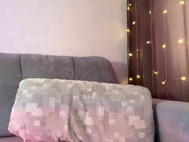 MillyMia webcam