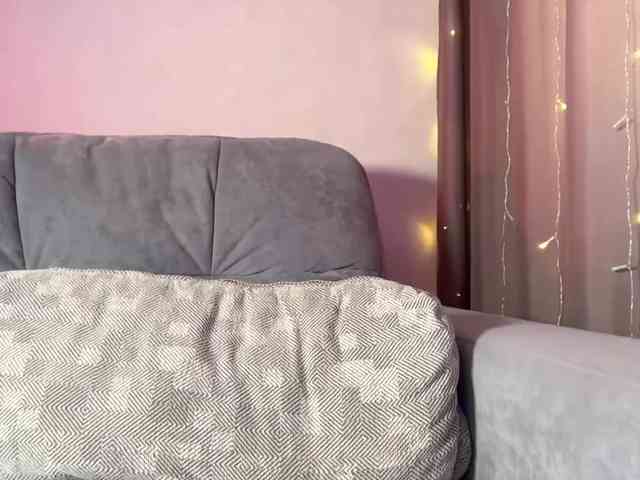 MillyMia webcam
