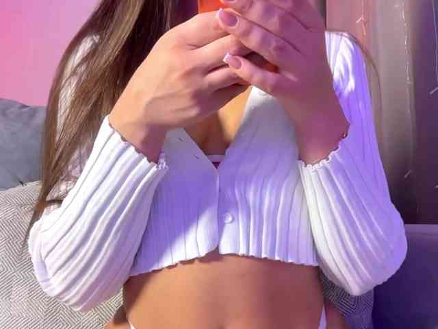 MillyMia webcam