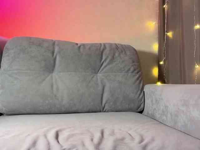 Live stream of MillyMillya