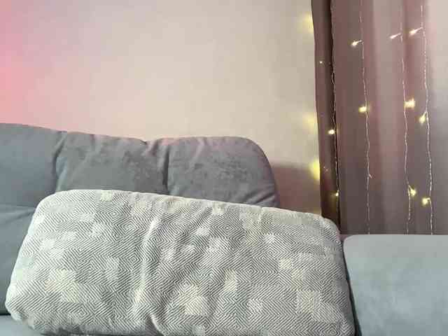 MillyMia webcam
