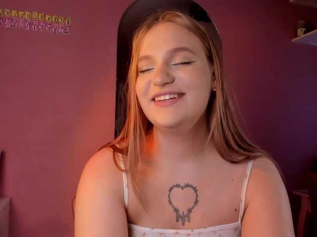 CarolineLovers's BongaCams show and profile