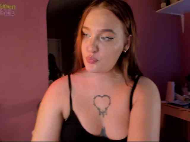 CarolineLovers webcam