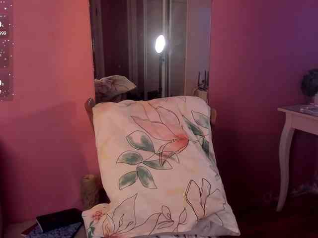 CarolineLovers webcam