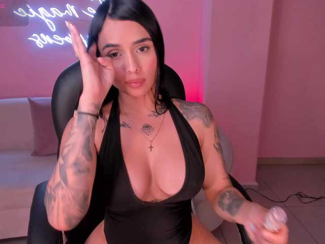 MariaHerrera live cam on BongaCams