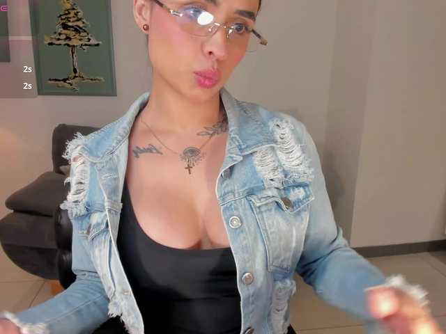 MariaHerrera live cam on BongaCams