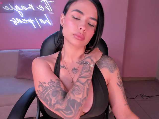 MariaHerrera live cam on BongaCams