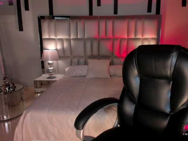 MariaHerrera, en directo ahora en BongaCams
