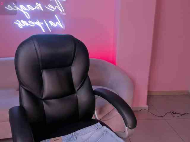 MariaHerrera webcam