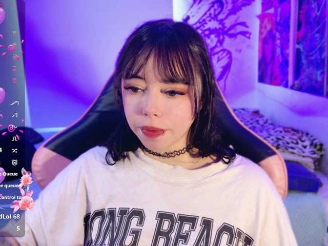 arieyaraa live cam on BongaCams