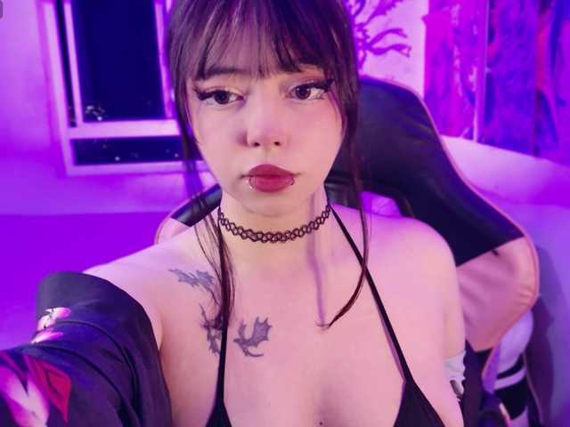 arieyaraa live cam on BongaCams
