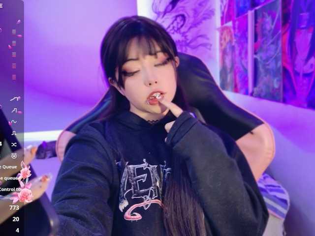 arieyaraa live cam on BongaCams