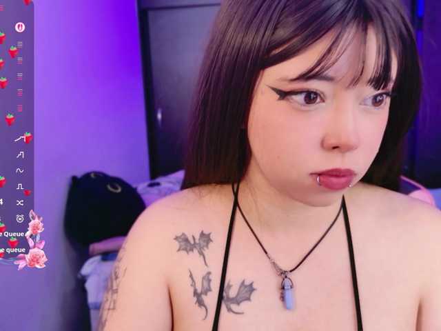 arieyaraa live cam on BongaCams