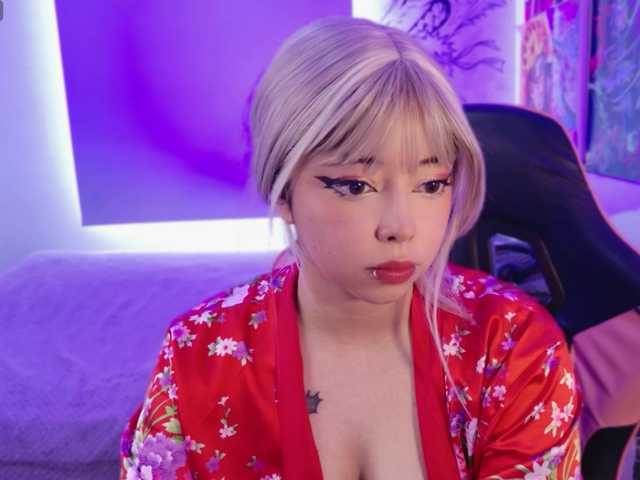 arieyaraa live cam on BongaCams