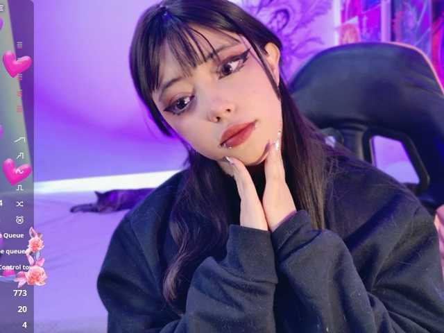 arieyaraa live cam on BongaCams