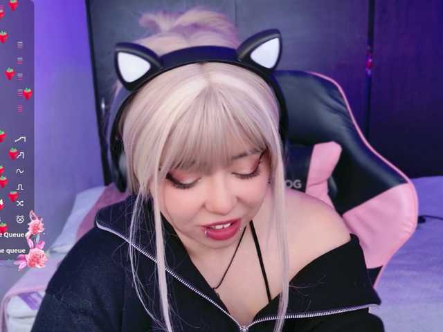 arieyaraa live cam on BongaCams