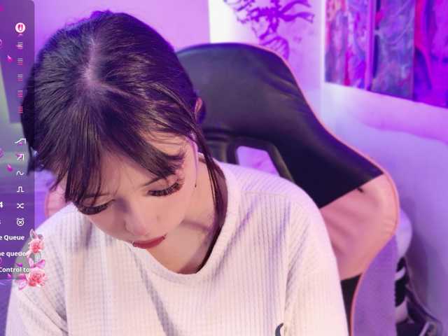 arieyaraa — live female cam