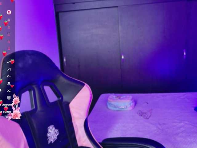 arieyaraa live cam on BongaCams